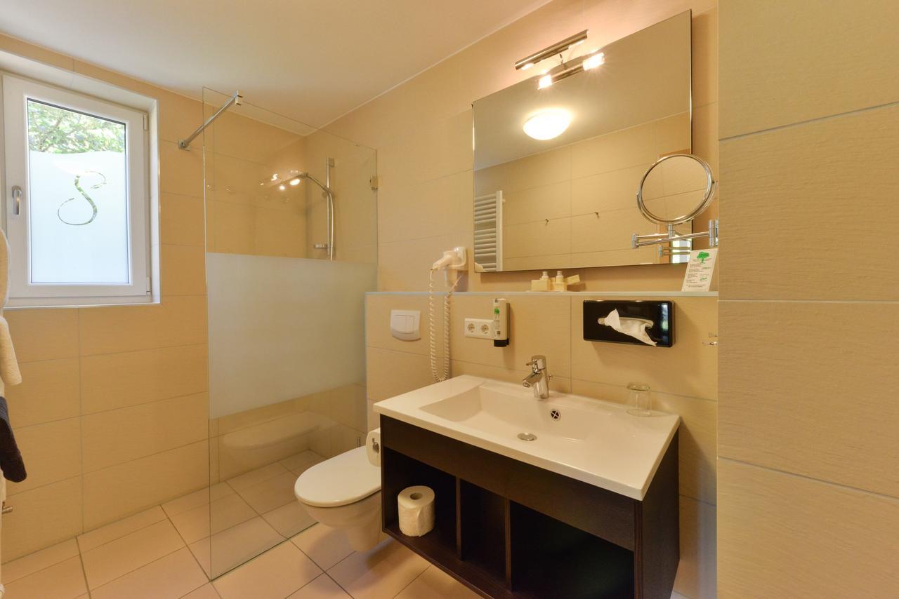 Schade'S Wohlfuehlhotel Selb Ngoại thất bức ảnh